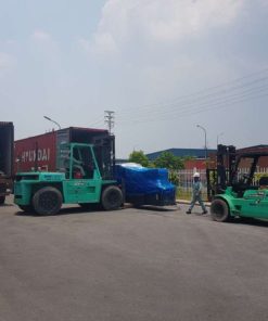 Dịch Vụ Cho Thuê Xe Cẩu, Xe Nâng Tốt Nhất! Công Ty Vận Tải Nâng Cẩu Mạnh Hùng được thành lập từ 2013, qua nhiều năm phát triển mạnh mẽ, chúng tôi tự hào là một trong những nhà cung cấp dịch vụ cho thuê xe nâng, xe cẩu chất lượng cao, phục vụ hàng trăm khách hàng trên toàn quốc. Lĩnh vực kinh doanh của chúng tôi: – Cho thuê xe nâng – Cho thuê xe cẩu – Cho thuê cầu trục – Bốc xếp hàng hóa – Dịch vụ vận tải: Vận chuyển máy móc công nghiệp, di dời lắp đặt máy móc, vận tải hàng hóa, di dời kho bãi,.. Thị trường hoạt động: Bình Dương, Đồng Nai, Long An, Tây Ninh, Bà Rịa Vũng Tàu, Bình Phước, Thành phố Hồ Chí Minh,… Lý do quý khách nên lựa chọn Nâng Cẩu Mạnh Hùng: ✔ Dàn xe chuyên nghiệp, hiện đại, chịu được tải trọng lên đến 50 tấn ✔ Nhập khẩu chính hãng từ Nhật Bản như Mitsubishi, TCM, Komatsu,.. ✔ Lái xe nâng có kinh nghiệm, điều khiển cẩn thận, đảm bảo an toàn ✔ Thời gian thuê linh hoạt: Dài ngày – Ngắn ngày tùy theo nhu cầu ✔ Giá cả cạnh tranh, giúp bạn tối ưu chi phí ✔ Luôn sẵn sàng điều xe 24/24, nhanh chóng có mặt vào bất cứ lúc nào. Hoạt động với phương châm “AN TOÀN – CHUYÊN NGHIỆP – UY TÍN”, Xe Nâng Mạnh Hùng luôn nỗ lực nâng cao chất lượng dịch vụ của mình hơn nữa để đáp ứng những yêu cầu ngày càng khắt khe của thị trường. Bạn cần thuê xe cẩu, xe nâng với mức chi phí tốt? Hãy liên hệ tới Mạnh Hùng bởi chúng tôi là đơn vị có 20 năm kinh nghiệm cho thuê xe cẩu, xe nâng chính hãng. Đảm bảo thời gian thuê linh hoạt cùng mức giá cạnh tranh...Hotline : 0907592494, Website : https://xenanghangbinhduong.com