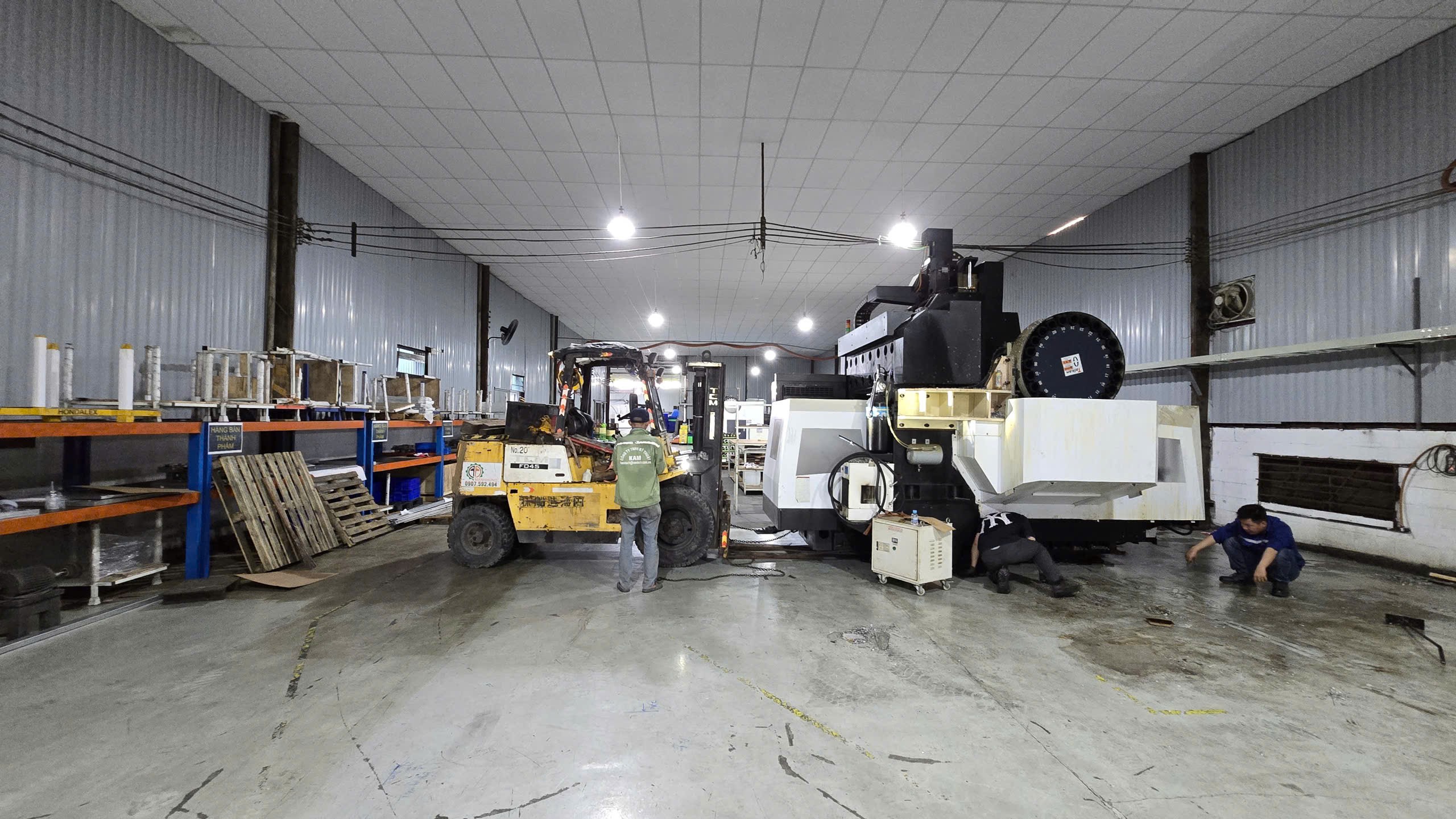 Xe nâng Bình Dương