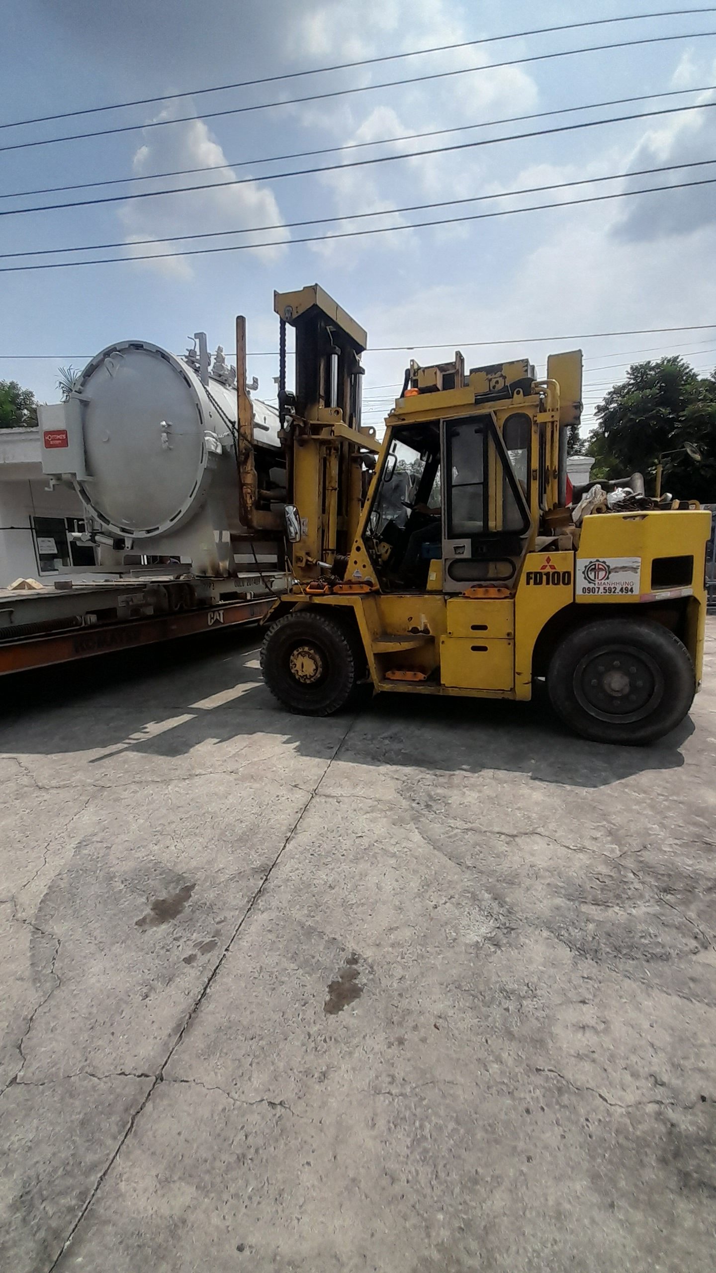 🚛 NÂNG CẨU MẠNH HÙNG – CHUYÊN CHO THUÊ XE NÂNG, XE CẨU GIÁ TỐT MIỀN NAM Bạn cần di dời máy móc nặng – di dời kho xưởng – lắp đặt thiết bị công nghiệp? 👉 Hãy gọi ngay Nâng Cẩu Mạnh Hùng – dịch vụ nhanh chóng, an toàn, giá cạnh tranh. 🔧 DỊCH VỤ CHÍNH: ✔ Cho thuê xe nâng hàng ✔ Cho thuê xe cẩu tự hành ✔ Di dời máy móc công nghiệp nặng ✔ Di dời nhà xưởng – kho xưởng trọn gói ✔ Đóng gói hàng hóa – thiết bị máy móc ✔ Vận chuyển máy móc – thiết bị công nghiệp 📍 Khu vực phục vụ: Bình Dương – Bình Phước – Tây Ninh – Long An – Đồng Nai – Vũng Tàu – TP Hồ Chí Minh và các khu công nghiệp Miền Nam. ⭐ Cam kết dịch vụ: ✅ Đội ngũ chuyên nghiệp – nhiều năm kinh nghiệm ✅ Xe nâng – xe cẩu đầy đủ tải trọng ✅ Thi công nhanh chóng – an toàn tuyệt đối ✅ Giá tốt cho doanh nghiệp & nhà máy 📞 Hotline: 0907 592 494 🚚 Nâng Cẩu Mạnh Hùng – Giải pháp nâng hạ & di dời máy móc chuyên nghiệp 🚛 CHO THUÊ XE NÂNG BÌNH DƯƠNG – NÂNG CẨU MẠNH HÙNG Bạn đang cần xe nâng hàng – xe cẩu – di dời máy móc nặng tại Bình Dương? 👉 Nâng Cẩu Mạnh Hùng chuyên cung cấp dịch vụ nâng hạ và vận chuyển máy móc nhanh – an toàn – giá tốt. 🔧 DỊCH VỤ CỦA CHÚNG TÔI: ✔ Cho thuê xe nâng hàng các loại tải trọng ✔ Cho thuê xe cẩu tự hành ✔ Di dời máy móc công nghiệp nặng ✔ Di dời kho xưởng – nhà máy ✔ Đóng gói hàng hóa – thiết bị ✔ Vận chuyển máy móc – dây chuyền sản xuất 📍 Khu vực phục vụ: Bình Dương – TP.HCM – Đồng Nai – Bình Phước – Tây Ninh – Long An – Vũng Tàu và các khu công nghiệp lân cận. ⭐ Cam kết: ✅ Xe nâng – xe cẩu đầy đủ tải trọng ✅ Đội ngũ thi công chuyên nghiệp ✅ Làm việc nhanh – an toàn tuyệt đối ✅ Giá cạnh tranh cho doanh nghiệp 📞 Hotline: 0937691063 🚛 Nâng Cẩu Mạnh Hùng – Chuyên cho thuê xe nâng tại Bình Dương uy tín – giá tốt